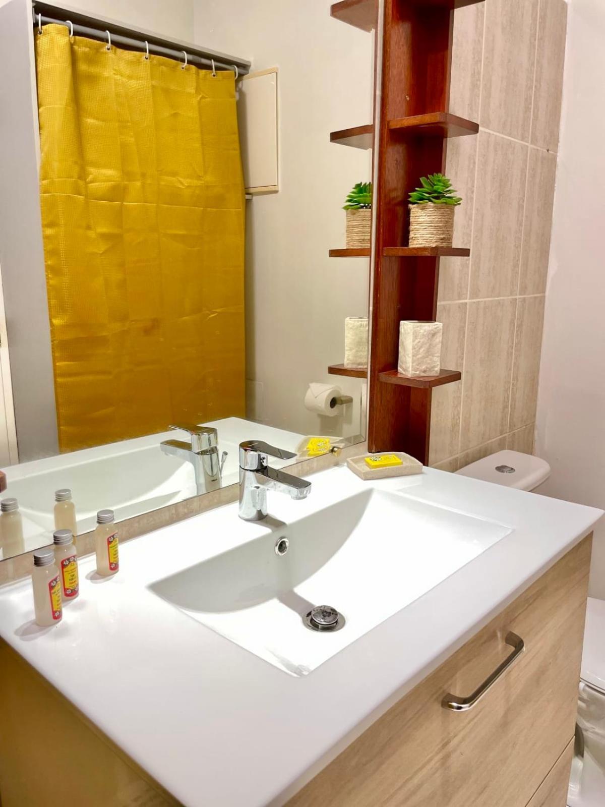 Studio Sunny - Pool - Wifi - Ac Papeete Kültér fotó